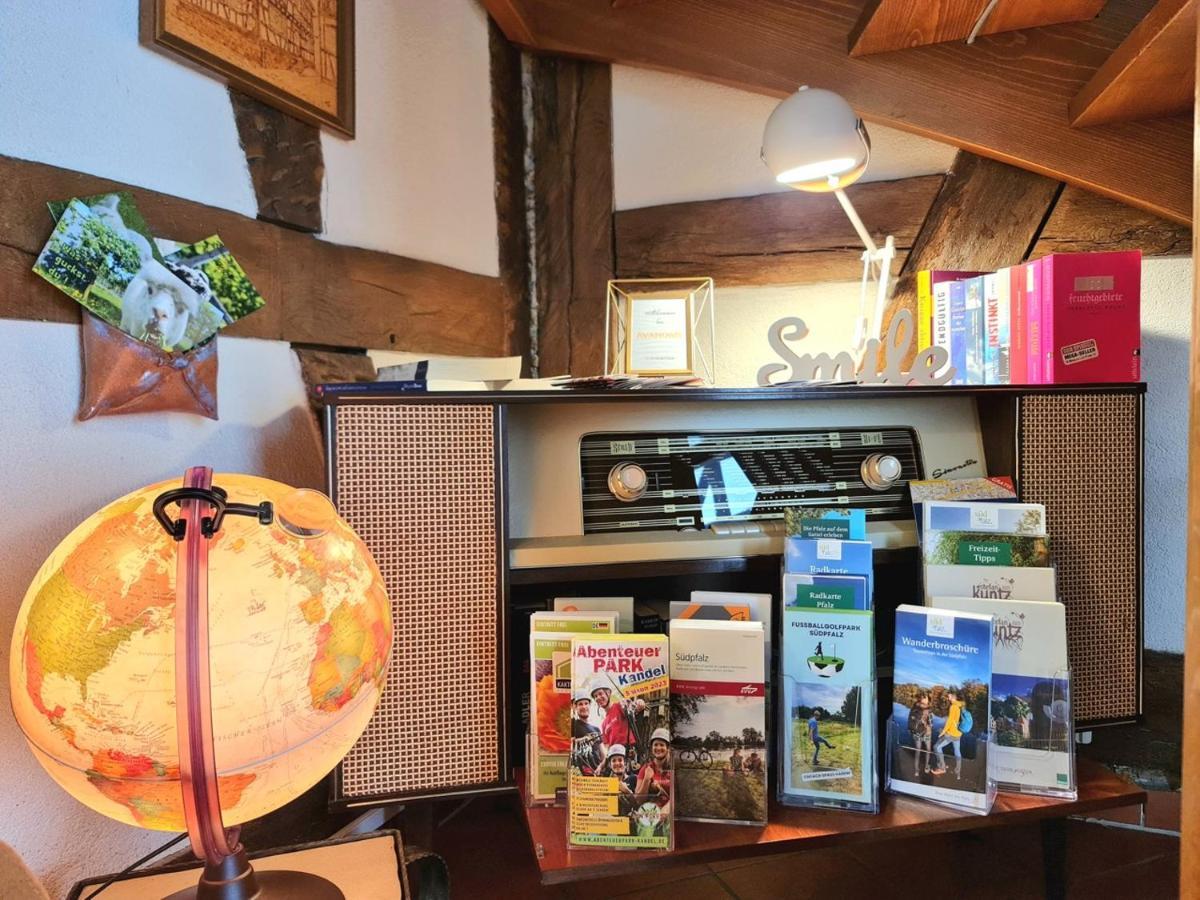 Avahome: Haus Fuer 16, Wlan, Parkplaetze, Netflix, Nespresso Kandel Exterior photo